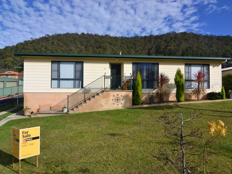16 Wilton Close, Lithgow NSW 2790