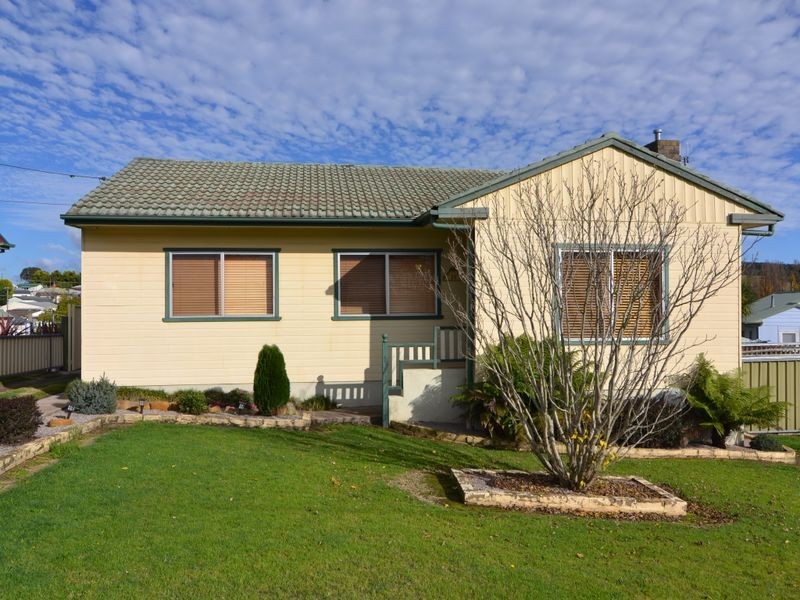 11 Higgins Street, Lithgow NSW 2790