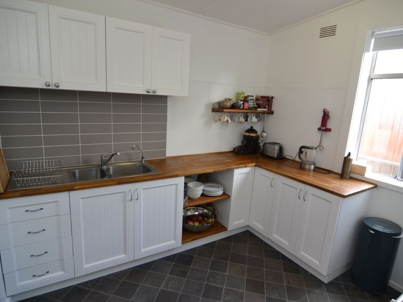 18 Clwydd Street, Lithgow NSW 2790