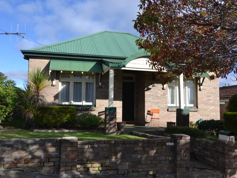 14 Ferro Street, Lithgow NSW 2790