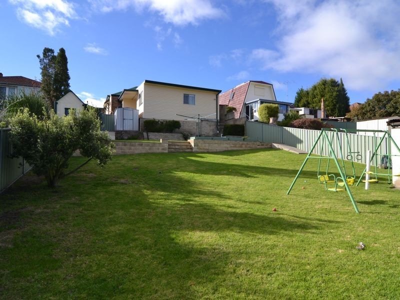 14 Ferro Street, Lithgow NSW 2790