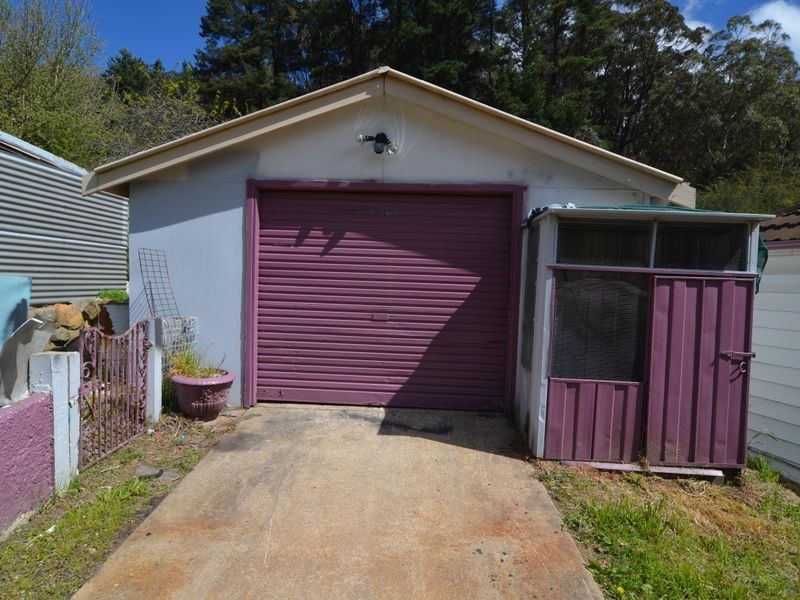 10 Berry Street, Lithgow NSW 2790