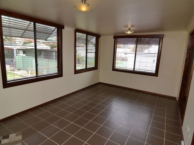 17 Chifley Road, Lithgow NSW 2790