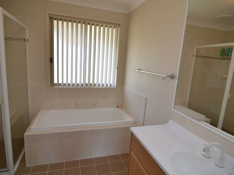 5 River Lett Close, Hartley NSW 2790