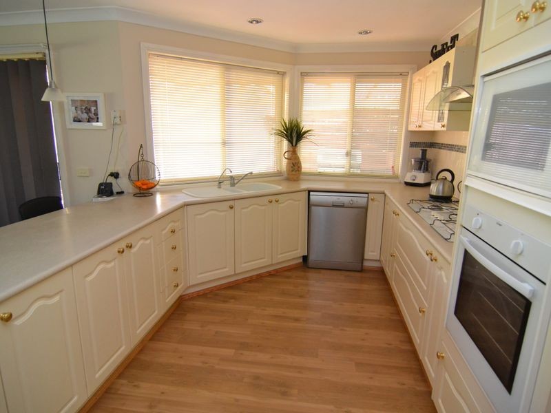 4 Robinia Drive, Lithgow NSW 2790