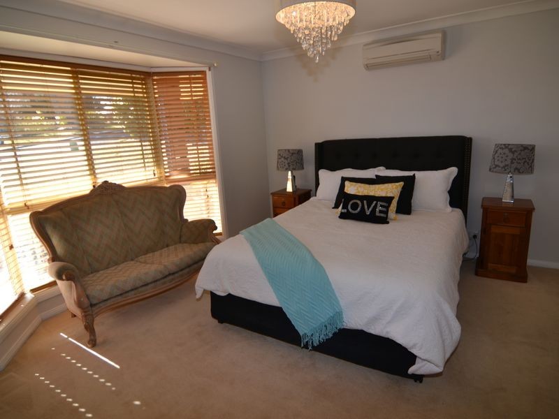 4 Robinia Drive, Lithgow NSW 2790