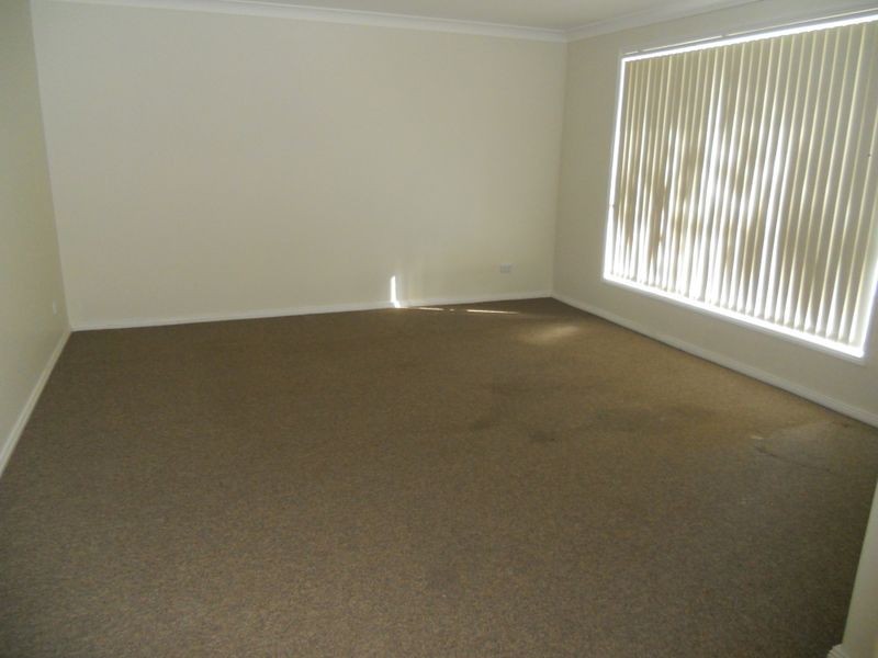 11 Sandford Avenue, Lithgow NSW 2790