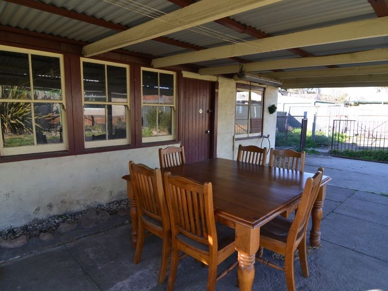 73 Rifle Parade, Lithgow NSW 2790