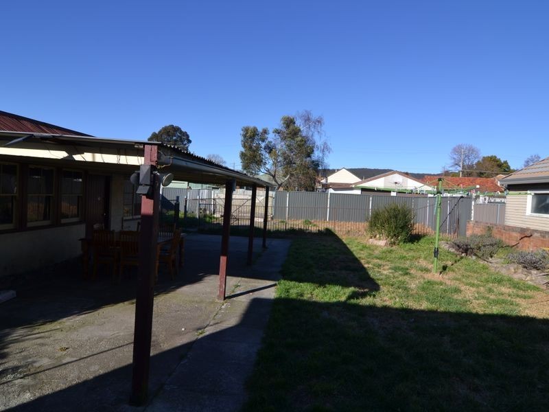 73 Rifle Parade, Lithgow NSW 2790