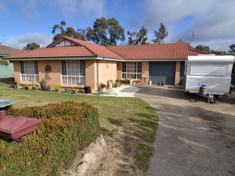 14 Casuarina Street, Lithgow NSW 2790