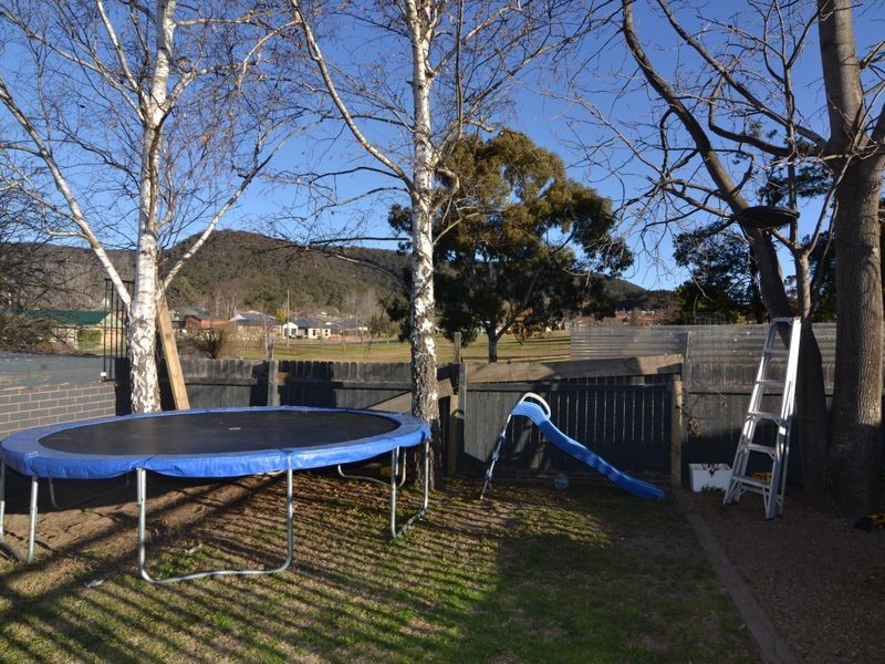 24 Bayonet Street, Lithgow NSW 2790