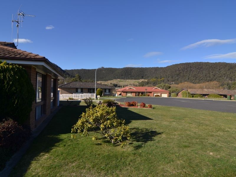 3 Chivers Close, Lithgow NSW 2790