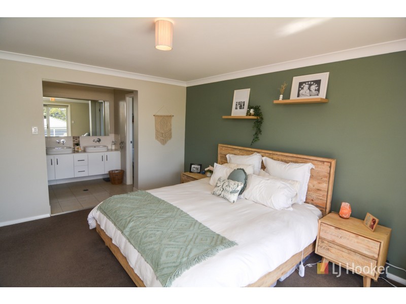 14 Henning Crescent, Wallerawang NSW 2845