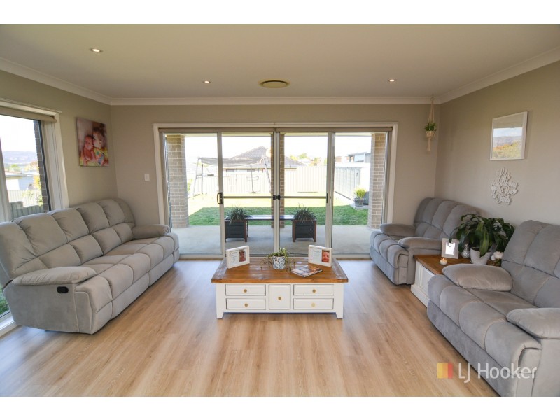 14 Henning Crescent, Wallerawang NSW 2845