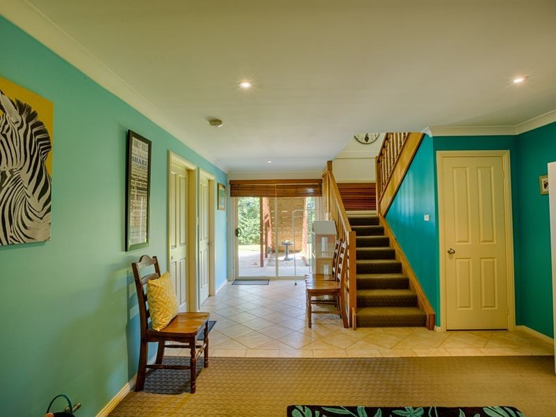 2 Amber Grove, Lithgow NSW 2790