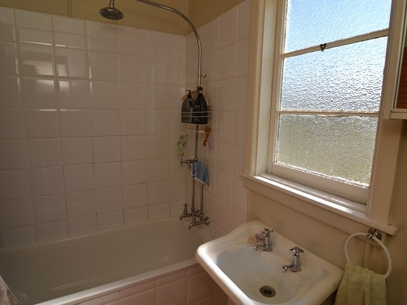 40 Amiens Street, Lithgow NSW 2790