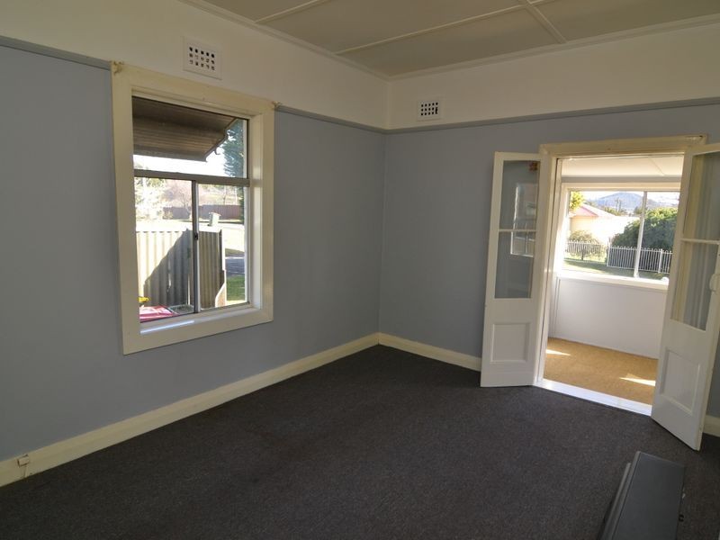 4 Mena Place, Lithgow NSW 2790