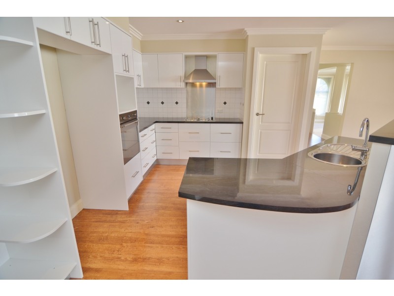 11 Purchas Street, Portland NSW 2847