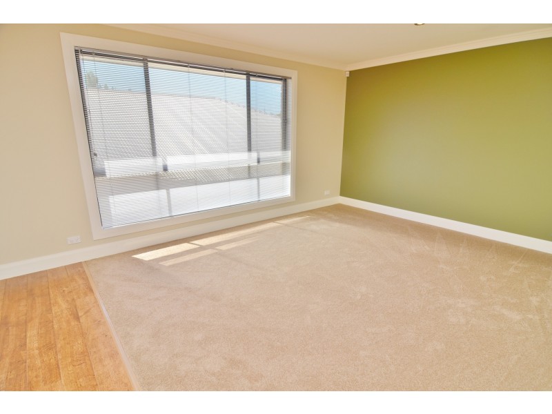 11 Purchas Street, Portland NSW 2847