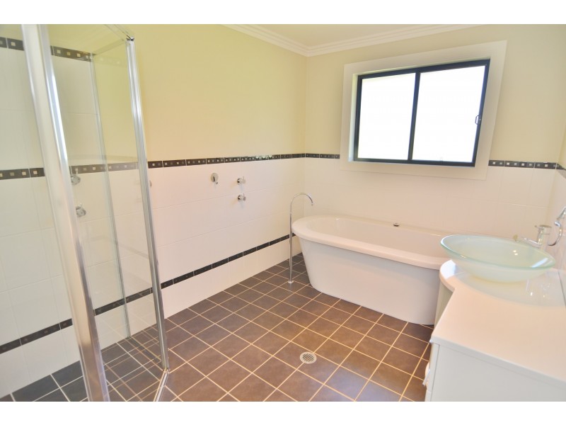 11 Purchas Street, Portland NSW 2847