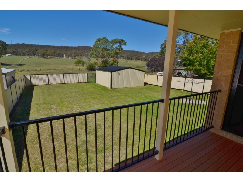 11 Purchas Street, Portland NSW 2847
