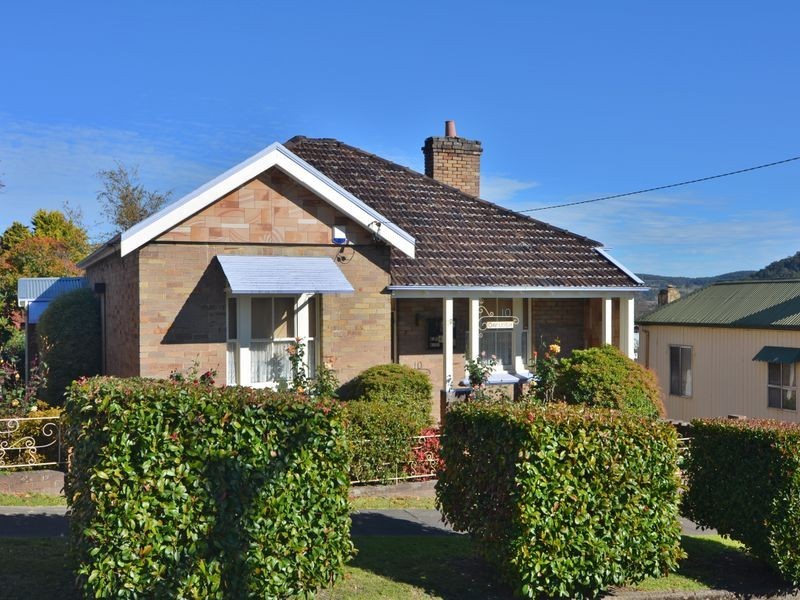 10 Cook Street, Lithgow NSW 2790