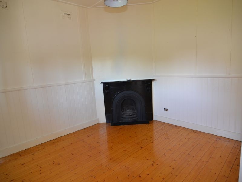 36 Piper Street, Portland NSW 2847