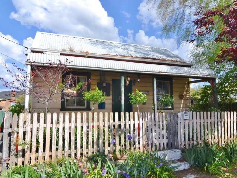85 Coalbrook Street, Lithgow NSW 2790