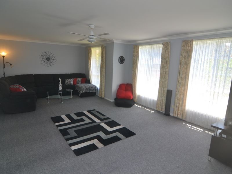 19 Chivers Close, Lithgow NSW 2790
