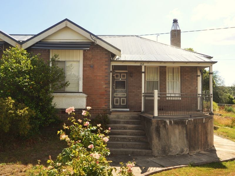 32 Albert Street, Lithgow NSW 2790