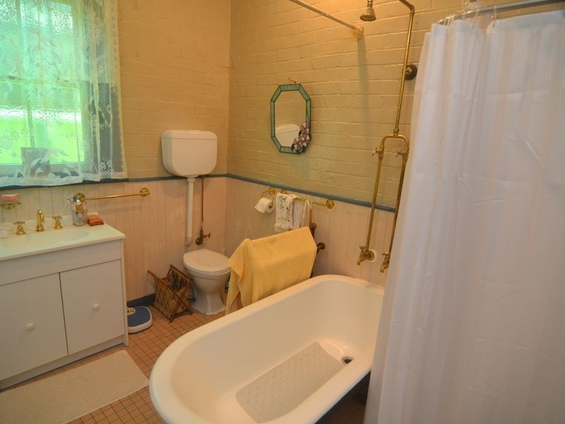 18 Laurence Street, Lithgow NSW 2790