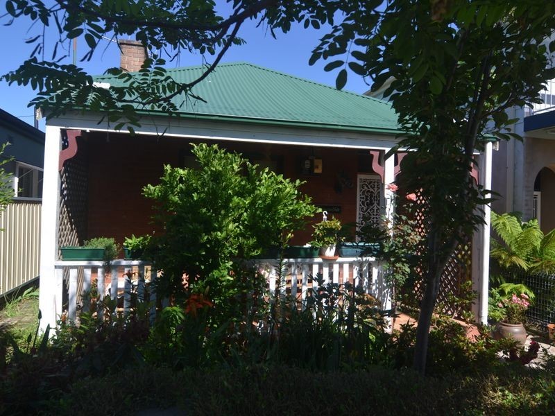 18 Laurence Street, Lithgow NSW 2790