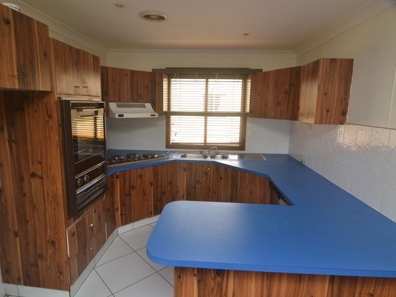 8 Vale Street, Portland NSW 2847