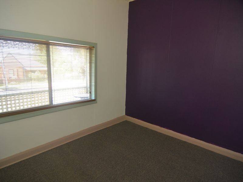 8 Vale Street, Portland NSW 2847