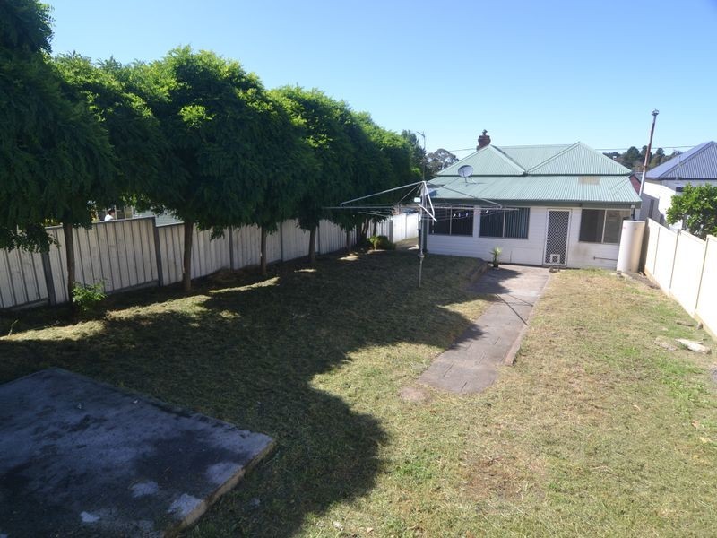 8 Vale Street, Portland NSW 2847