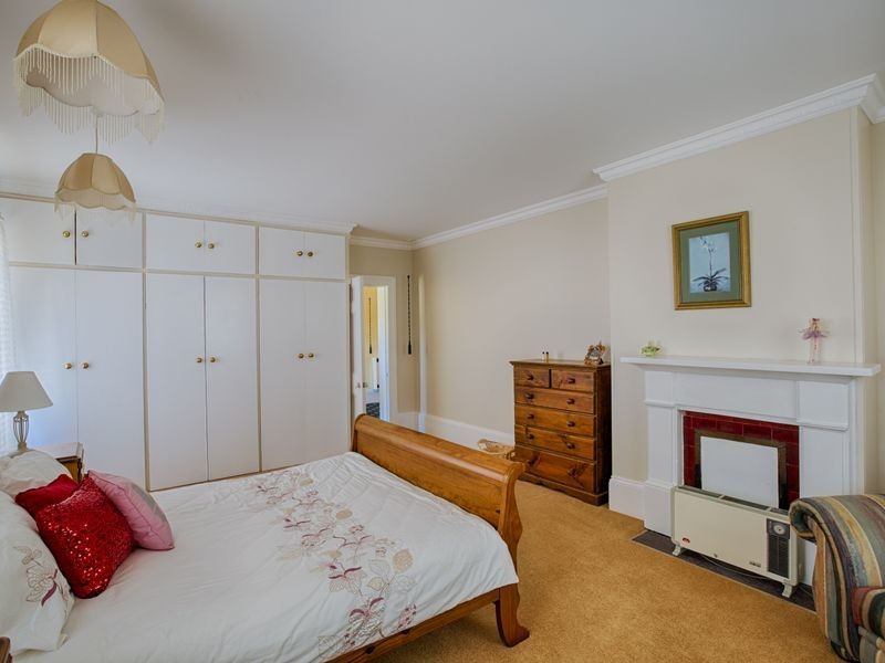 1 Evans Close, Lithgow NSW 2790