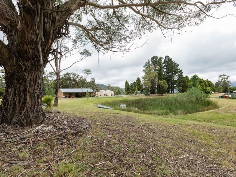 4 Hughes Lane, Marrangaroo NSW 2790