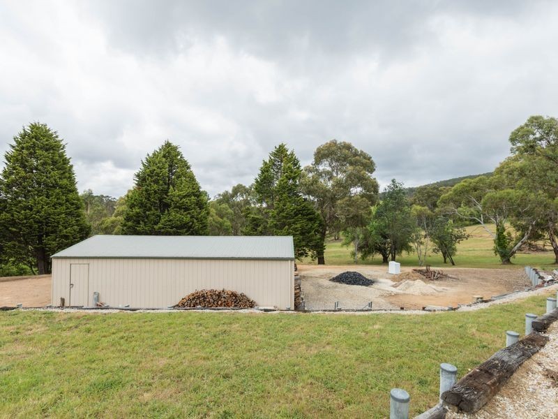 4 Hughes Lane, Marrangaroo NSW 2790