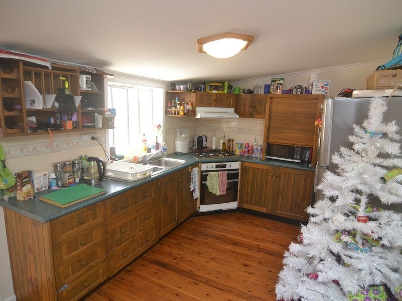 180 Inch Street, Lithgow NSW 2790