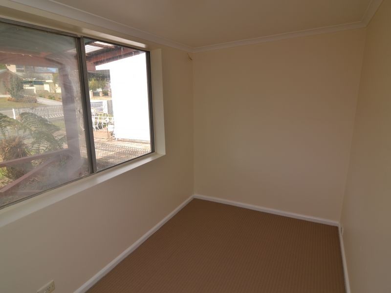 180 Inch Street, Lithgow NSW 2790