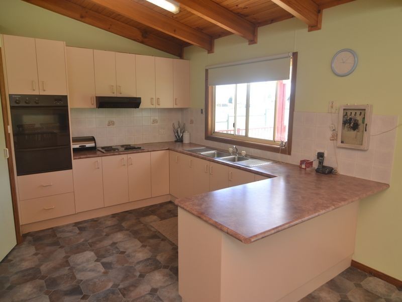 70 Cary Avenue, Wallerawang NSW 2845