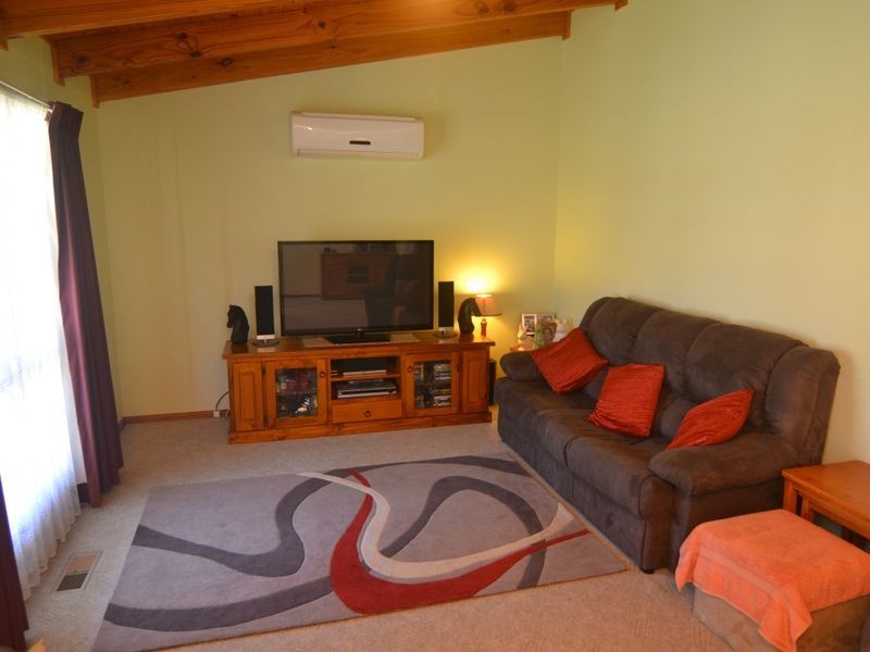 70 Cary Avenue, Wallerawang NSW 2845