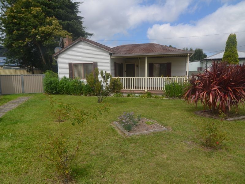 10 Bayonet Street, Lithgow NSW 2790