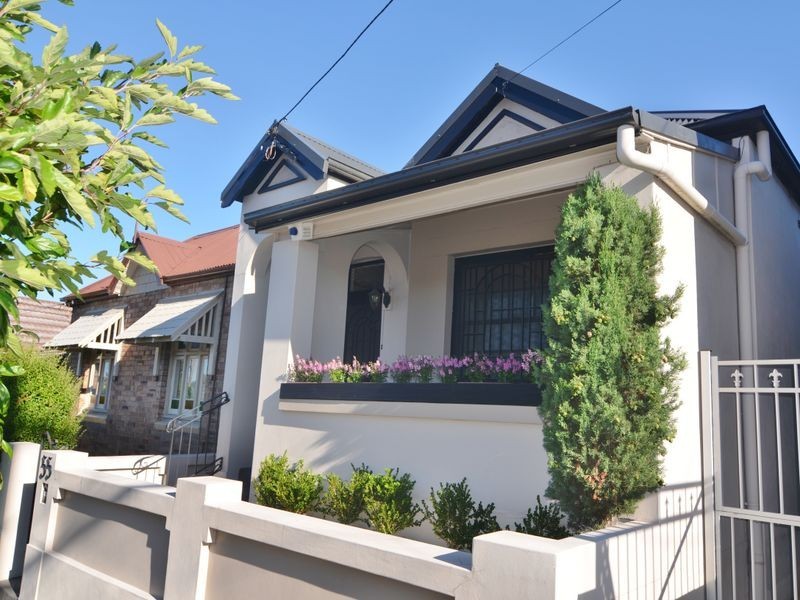 55 Railway Parade, Lithgow NSW 2790