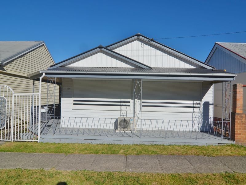124 Inch Street, Lithgow NSW 2790