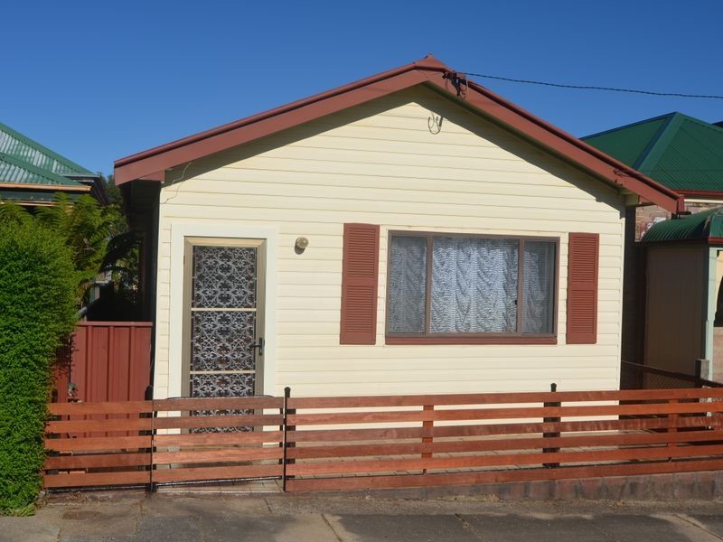 26 Ferro Street, Lithgow NSW 2790