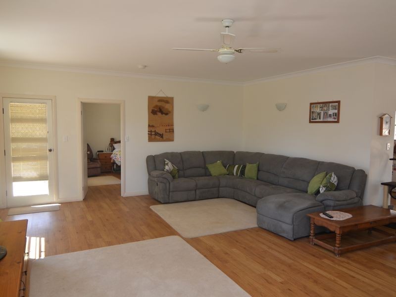 16 Creek Street, Portland NSW 2847