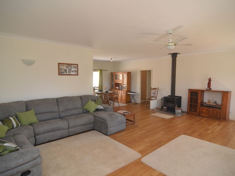 16 Creek Street, Portland NSW 2847