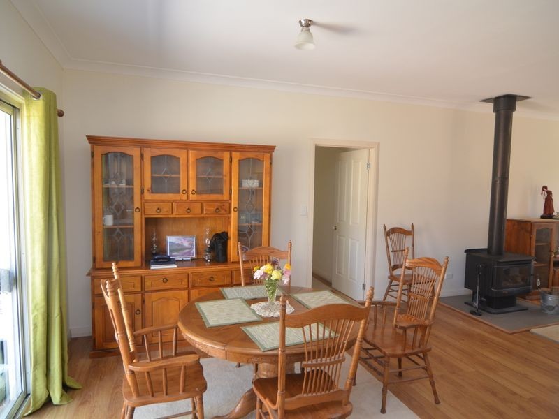 16 Creek Street, Portland NSW 2847