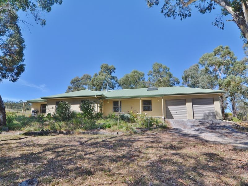 16 Creek Street, Portland NSW 2847